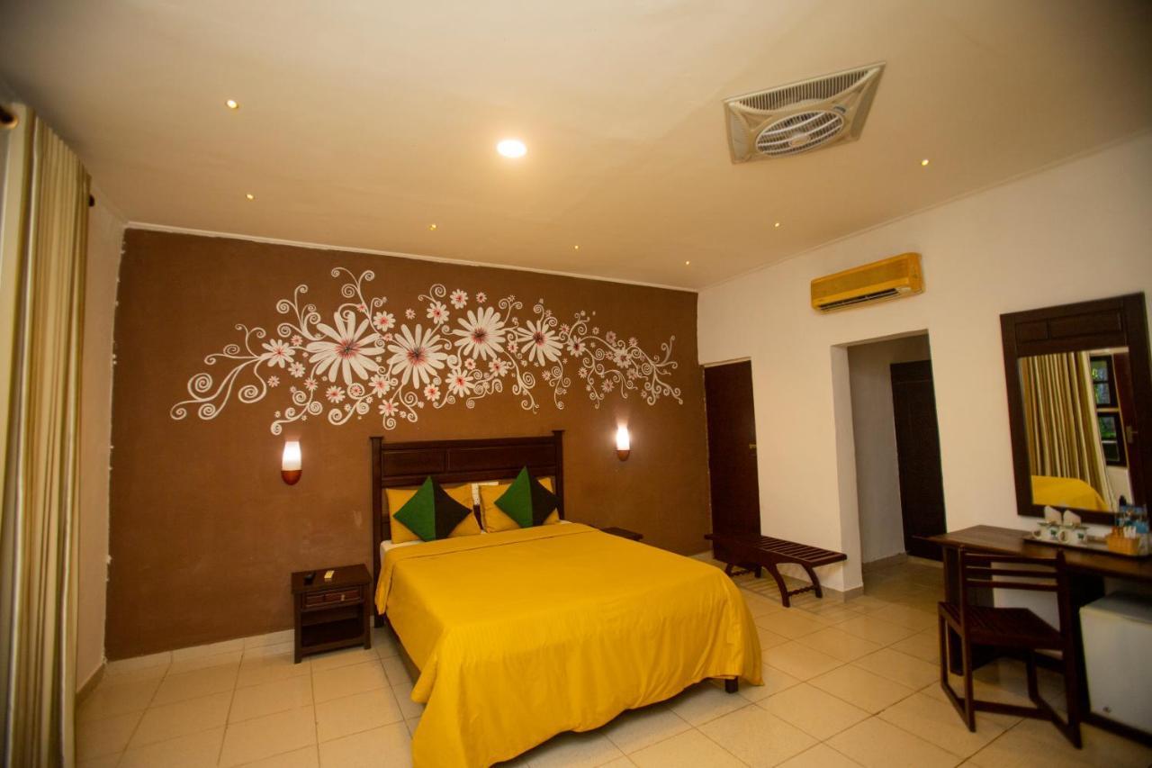 Hotel Eden Garden Sigiriya Exterior photo