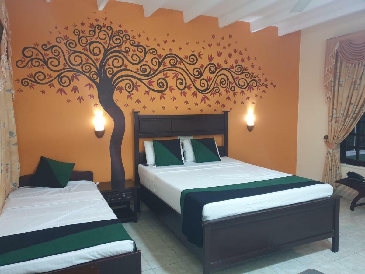 Hotel Eden Garden Sigiriya Exterior photo